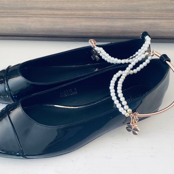 Womens Sz 8 Cap Toe Ankle Pearl Chain Charm Ballerina Flats Black Patent Leather - Picture 4 of 16